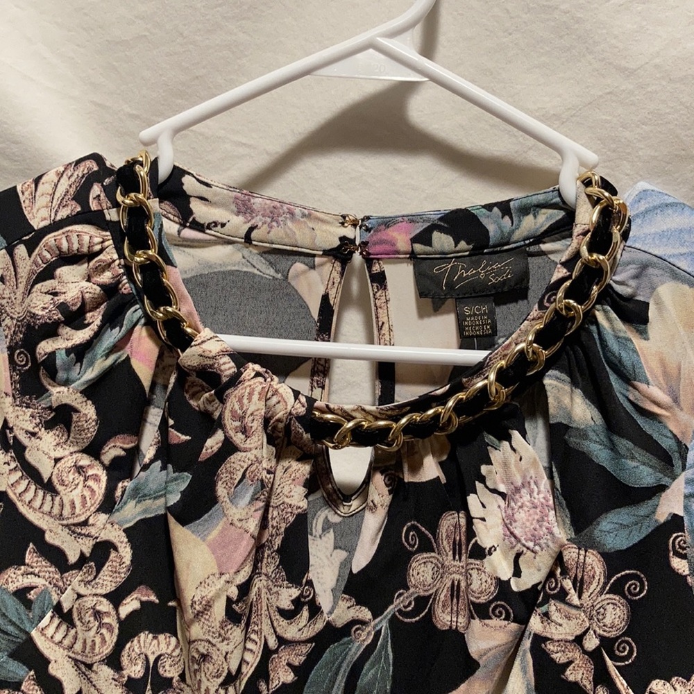 Blouse - Picture 2 of 7